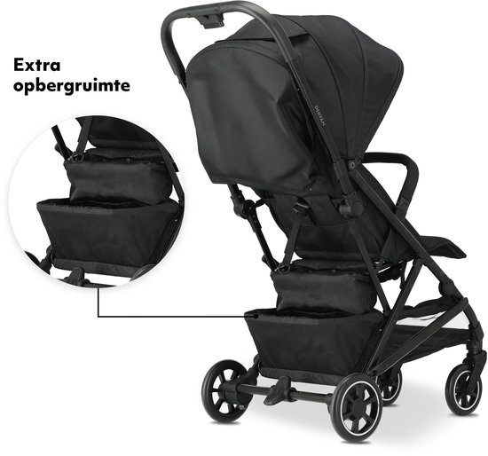 Zwarte Deryan buggy met extra opbergruimte onder het zitje.