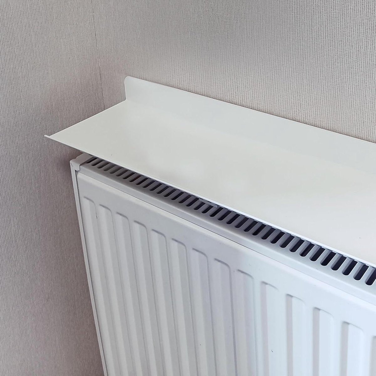 Radiator Plank - Opbergrek Drijvend - Muren Beschermen - Boorvrije Installatie - 140cm x 15cm - Wit