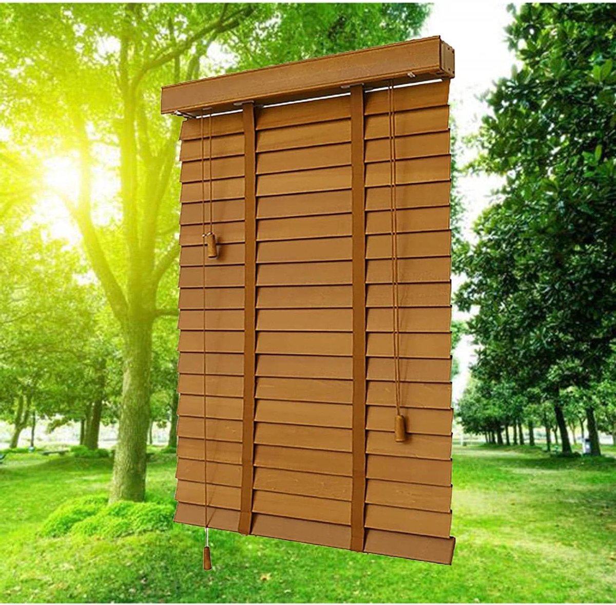 Houten Jaloezieën - Horizontale Raambekleding - Lichtregulatie Woonkamer - Massief Basswoo