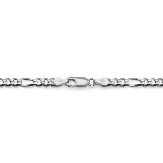 Close-up van de zilverkleurige Figaro ketting sluiting met "925" en "ITALY".