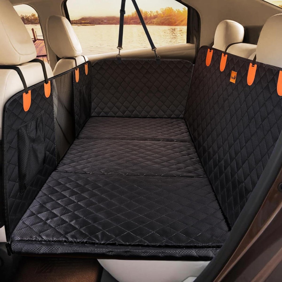 Honden achterbankverlenger - Reisbed auto - Veilig reizen met hond - Harde bodem structuur - 132 x 63 cm - Zwart