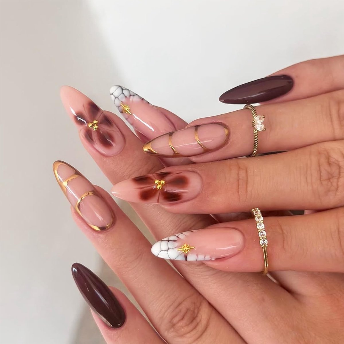 Dailygoods - 24 Stuks Franse Tip Press-on Nagels met Bloemsteentjes
