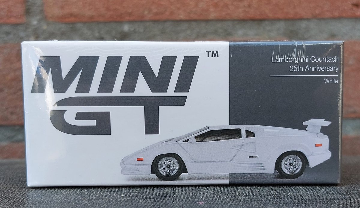 MiniGT 1/64 1989 Lamborghini Countach 25th Anniversary, white nr. 1134