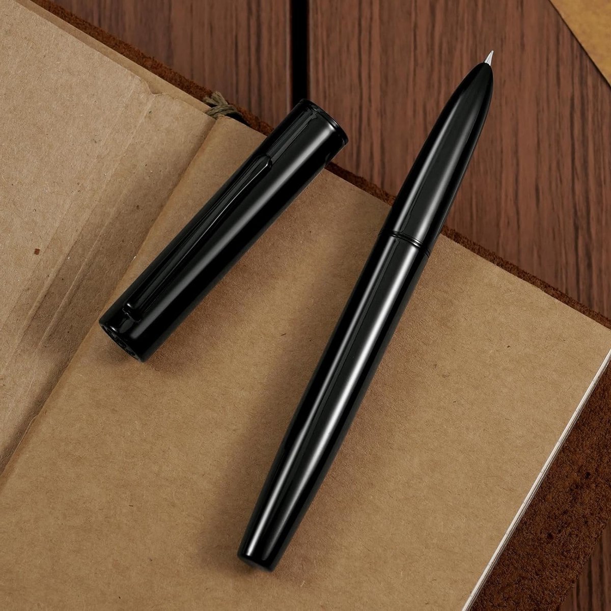 Fountain Pen met Fijne Nib, Glanzend Zwart en Klassiek Retro Ontwerp, Inclusief Inktconverter voor Schrijven en Tekenen
