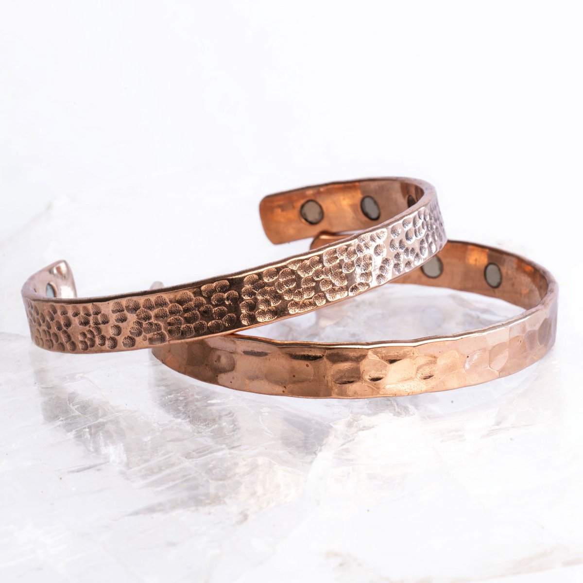 Koperen Magneet Armbanden Set - Dames - Gehamerd - 2 stuks | Deva Loves