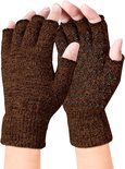 Paar bruine gebreide vingerloze handschoenen met een zwart driehoekig antislip patroon op de handpalm.