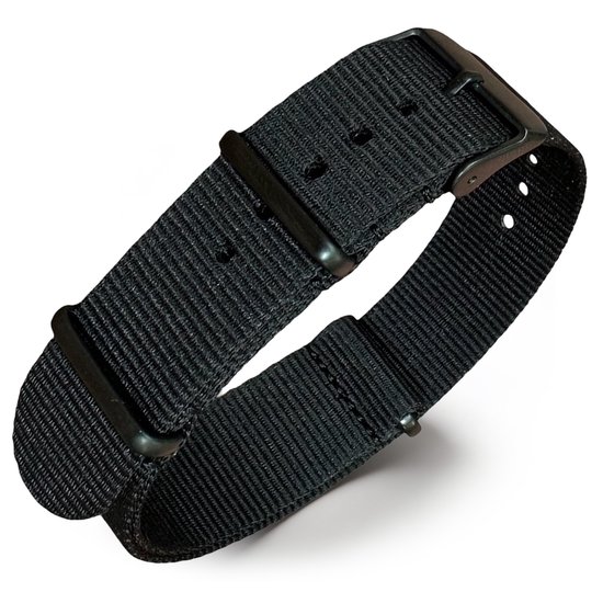 Bracelet NATO en nylon tressé noir extra résistant avec boucle noire.
