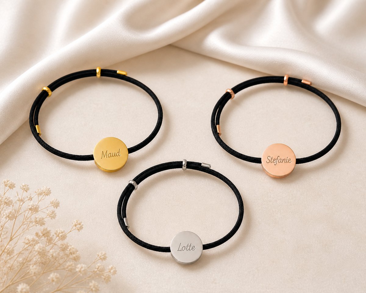 Armband Liv zwart/zilver gepersonaliseerd sieraad met naam gegraveerd, leuk persoonlijk cadeau voor moeder, vrouw of vriendin.