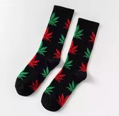 Wietsokken - Cannabissokken - Wiet - Cannabis - zwart-rood-groen - Unisex sokken - Maat 36-45