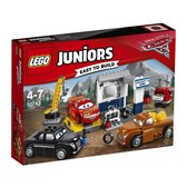 LEGO Juniors Cars 3 Smokeys Garage - 10743