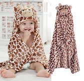 WiseGoods - Premium Baby Deken - Fleece Dekentje met Cape Giraffe - Kraamcadeau - Omslagdoek - 100x100 cm