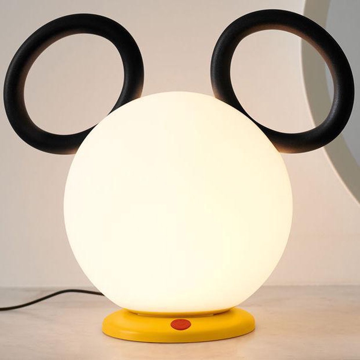 Lampe de table rechargeable Mickey Mouse de Fermob | bol.com