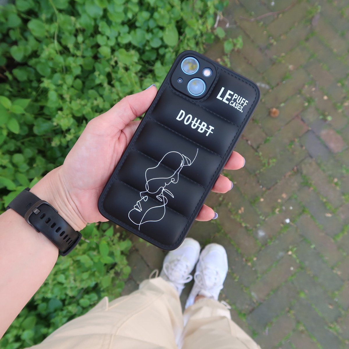 Le Puff Cases – Puffer Case Hoesje in Zwart – Phone Case - Hoesje geschikt voor Apple iPhone 12 Pro Max