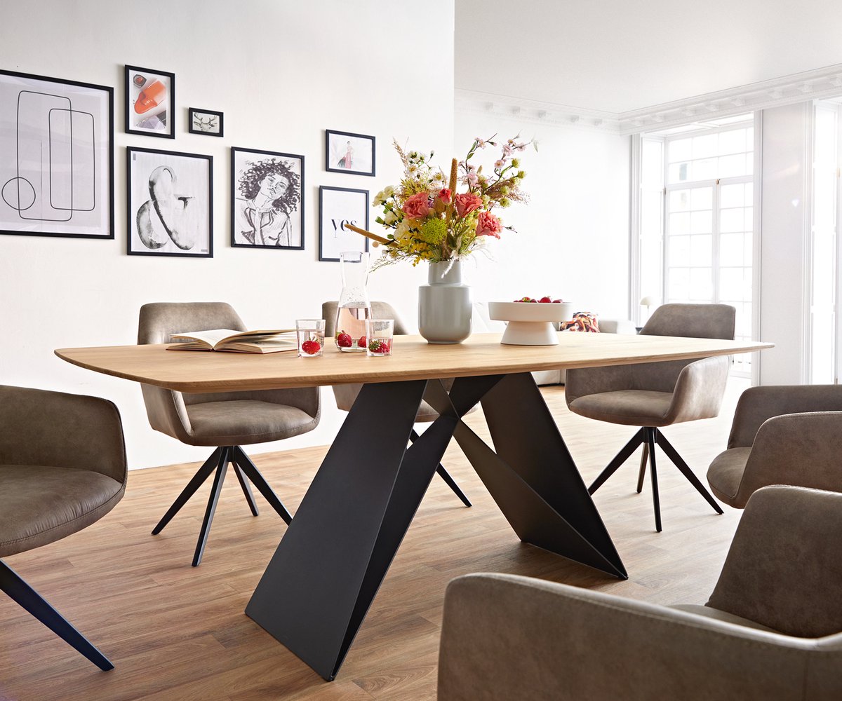 Eetkamertafel Edge Boot eiken natuur 200x100x2,5-3 V-frame staal zwart Zwitserse rand