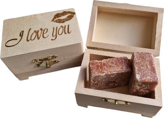 Houten kistje "I love you" incl. 2 original amber geurblokjes [geurdoosje][geurblokjes][amberblokjes]