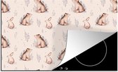 KitchenYeah® Inductie beschermer 81x52 cm - Winter - Patronen - Konijn - Beer - Kookplaataccessoires - Afdekplaat voor kookplaat - Inductiebeschermer - Inductiemat - Inductieplaat mat