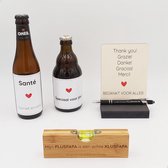Vaderdag geschenk voor pluspapa - leuke opener in de vorm van een waterpas + bijpassende stickers voor flesjes bier + GRATIS items - origineel geschenk voor pluspapa!