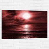 Muursticker - Rode Gloed in de Lucht boven Kalme Zee - 105x70 cm Foto op Muursticker