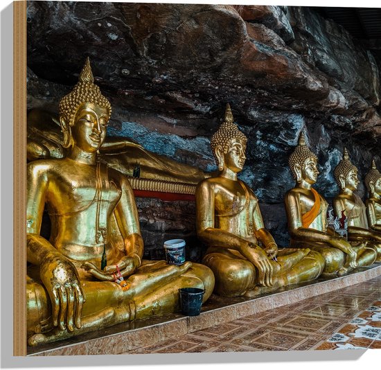Hout - Rijen Gouden Boeddha's in Wat Tham Khuha Sawan Tempel in Thailand - 50x50 cm - 9 mm dik - Foto op Hout (Met Ophangsysteem)