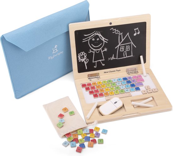 New Classic Toys Houten Speelgoed Krijt Laptop + Magnetisch Toetsenbord – Inclusief Krijtjes en Laptoptas