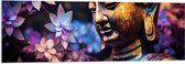 Acrylglas - Boeddha voor Struik vol Paarse Lelies - 120x40 cm Foto op Acrylglas (Met Ophangsysteem)