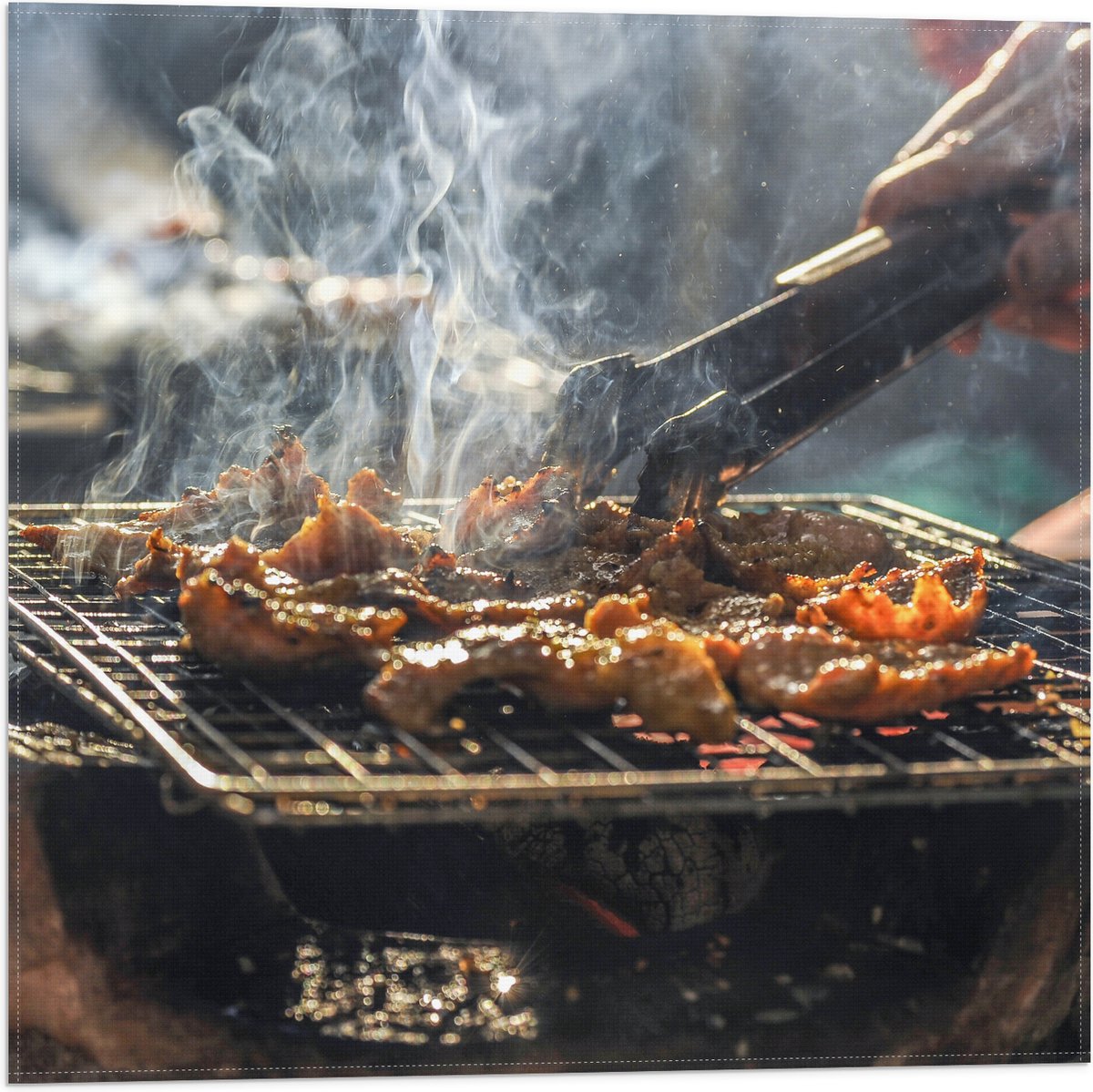 Vlag - Barbecue - Kool - Rook - Tang - Vlees - Bakken - Eten - Buiten - 50x50 cm Foto op P