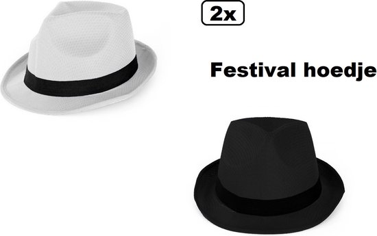 Twee festival hoeden, één wit en één zwart, beide met zwarte band.