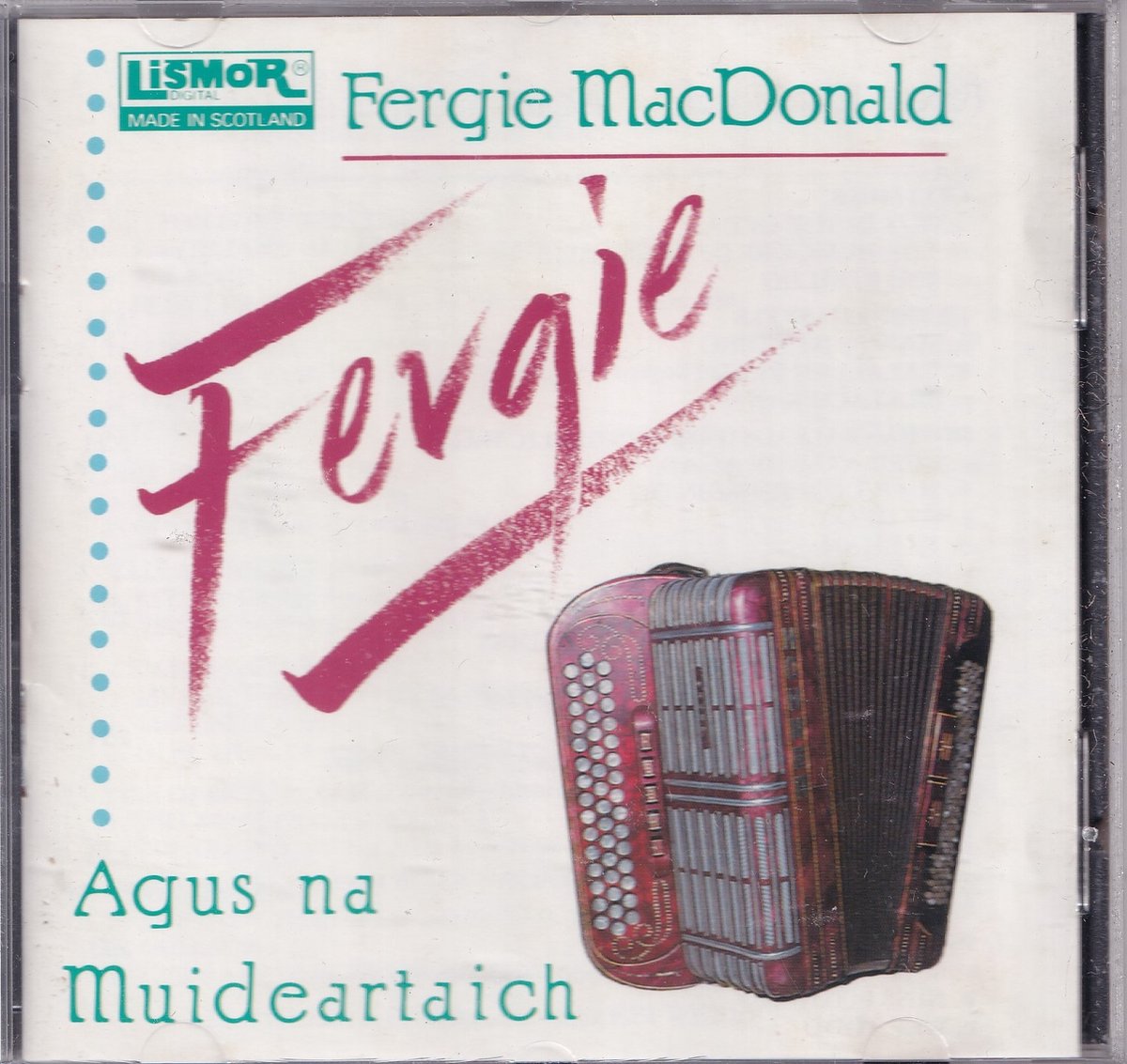 Agus Na Muideartaich - Fergie Macdonald speelt accordeon