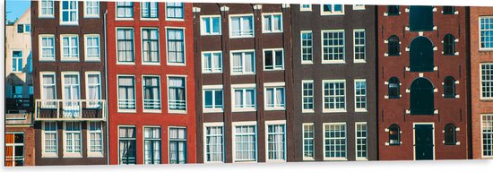 Dibond - Traditionele Grachtenpanden van Amsterdam in Verschillende Kleuren - 120x40 cm Foto op Aluminium (Wanddecoratie van metaal)