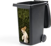 Container sticker Hond aan het slapen in het gras - 38x80 cm - Kliko sticker