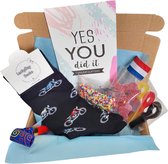 Cadeau box – Motor rijbewijs – Brommer rijbewijs - Verrassings Pakket – Gift box – Grappig - Cadeau voor vrouw man – Kado – Sokken – Geschenkdoos – LuckyDay Socks – Maat 41-45