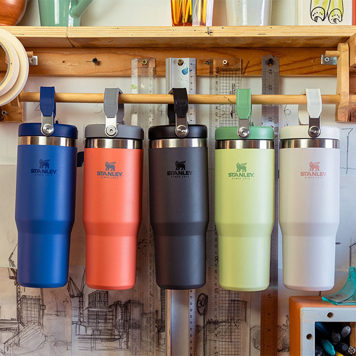 Stanley IceFlow Roestvrijstalen drinkbeker met rietje, vacuüm geïsoleerde waterfles voor thuis, kantoor of auto, herbruikbare beker met rietje, lekvrije flip - 12 uur koud of 2 dagen ijskoud (Lagoon Stanley IceFlow Roestvrijstalen drinkbeker met rietje, vacuüm geïsoleerde waterfles voor thuis, kantoor of auto, herbruikbare beker met rietje, lekvrije flip - 12 uur koud of 2 dagen ijskoud (Lagoon