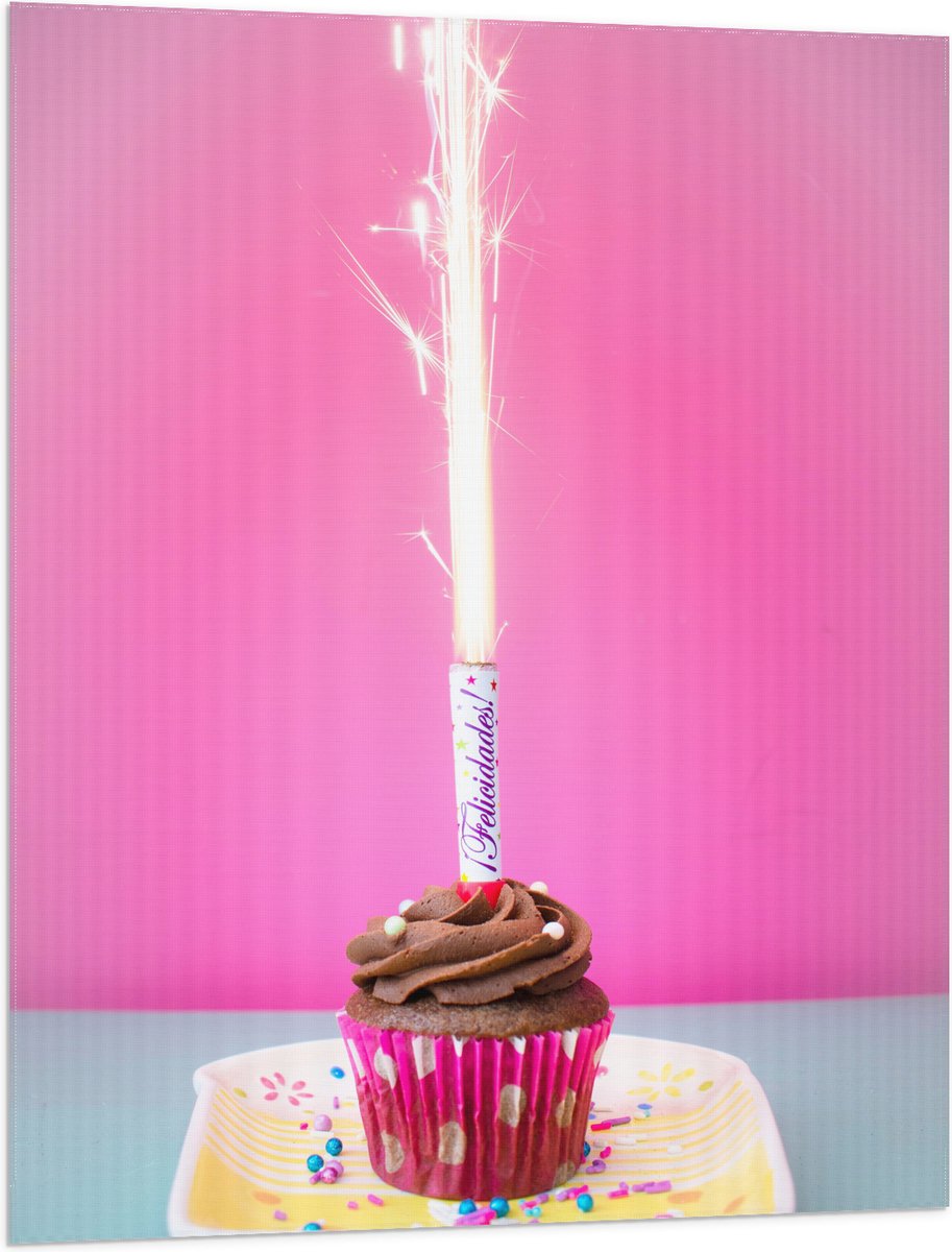 Vlag - Verjaardagscupcake met Chocolade Topping en Fontein - 75x100 cm Foto op Polyester V