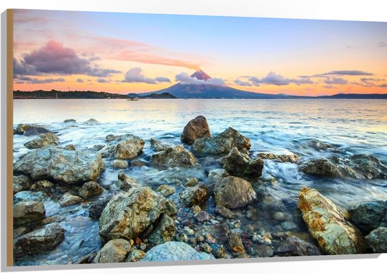 Hout - Water - Stenen - Vulkaan - Wolken - 120x80 cm - 9 mm dik - Foto op Hout (Met Ophangsysteem)