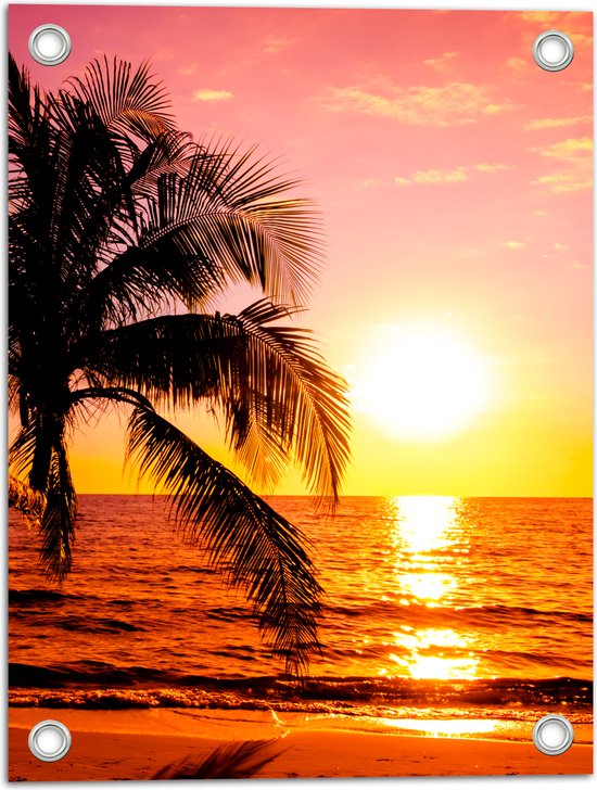 Tuinposter – Silhouet van Grote Palmboom boven de Golven in de Zee tijdens Zonsondergang - 30x40 cm Foto op Tuinposter (wanddecoratie voor buiten en binnen)