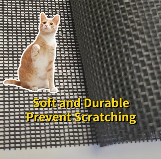 Chat assis sur une maille noire avec le texte 'Soft and Durable Prevent Scratching'.