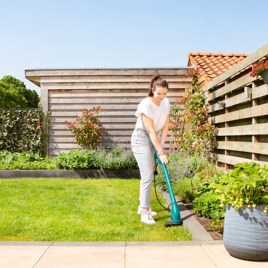 VONROC Grastrimmer 300W - Ø230mm maaidiameter - complete set met 2 extra draadspoelen van 4 meter- Tap and Go systeem van VONROC — afbeelding 4