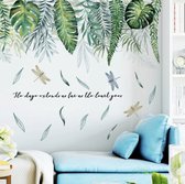 Stickerkamer® Tropische decoratieve groene jungle palmbladen met veren en libellen muursticker | Planten Bladeren | muurdecoratie| woonkamer | slaapkamer | huis inrichting stickers