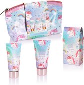 BRUBAKER Cosmetics 4-Delig Eenhoorn Bad- en Doucheset Cherry Blossom - Cadeautip Vrouw - Cadeau Idee - Geschenkset Met Kersenbloesemgeur inToilettas - Moederdag cadeautje