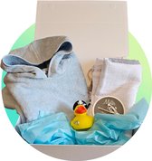 Kraampakket - zwempakket - kraam cadeau - jongen - bad eend - poncho - hydrofiele doek