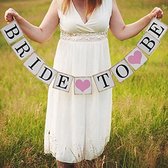 Vintage Bride to Be Letter slinger - Just Married - Huwelijk - Guirlande - Banner | Wit/Zwart - Goud | Vrijgezellenfeest - Bruiloft - Trouwen - Huwelijk - Feest - Wedding - Net Getrouwd| Raamslinger - Autoslinger - Decoratie | Nostalgisch - Brocante