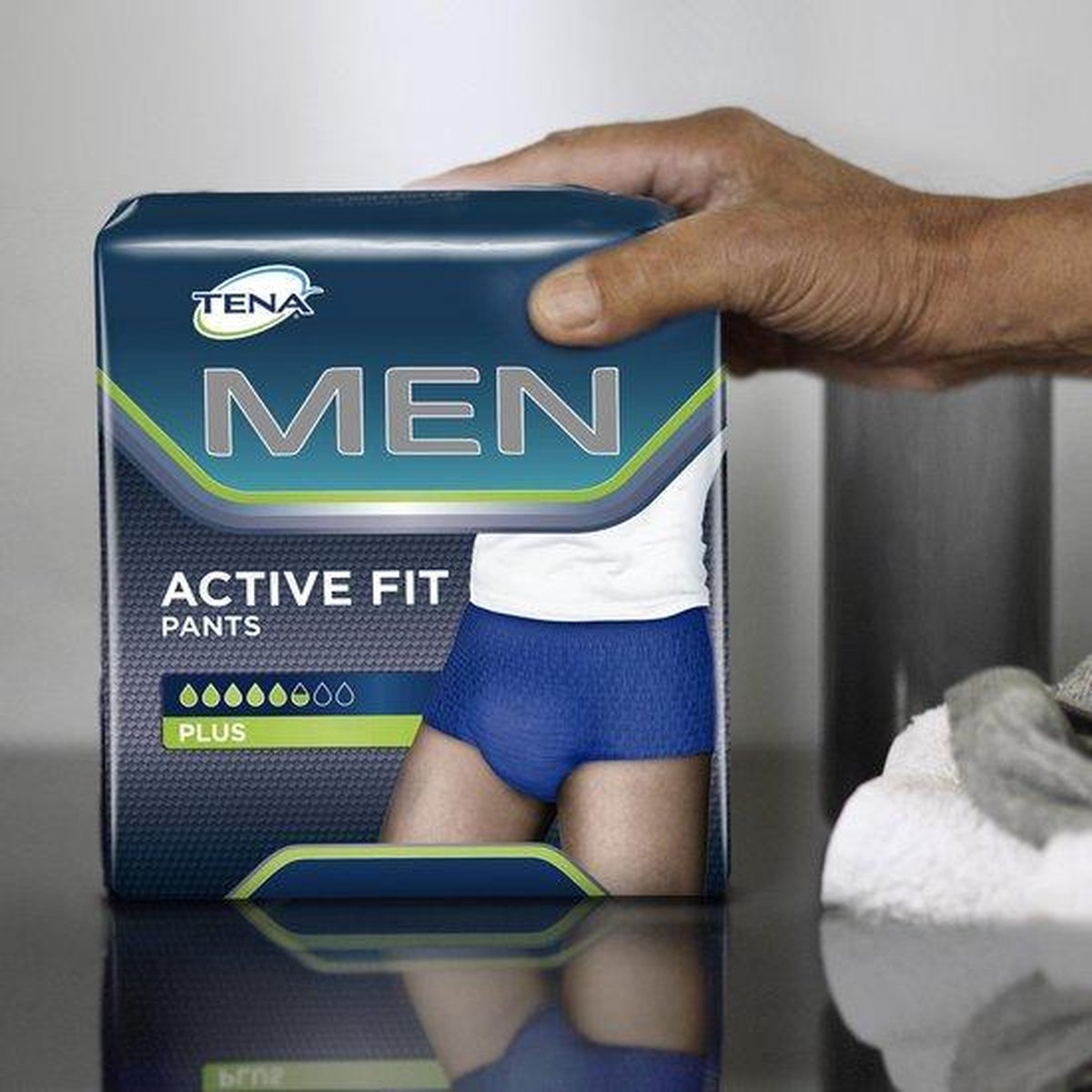 TENA Men Pants - verband voor incontinentie en urineverlies -Plus Medium -  2 x 9 broekjes | bol.com