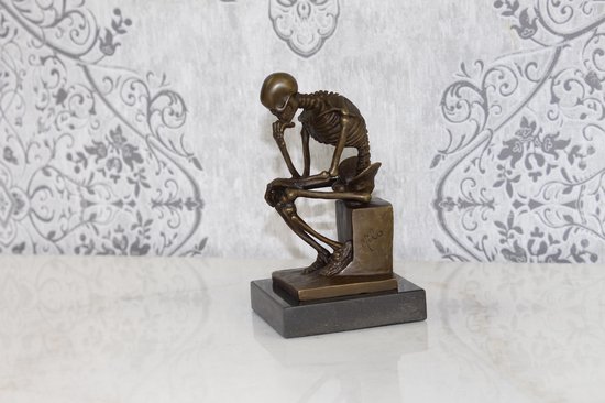 Statue en bronze Penseur squelette