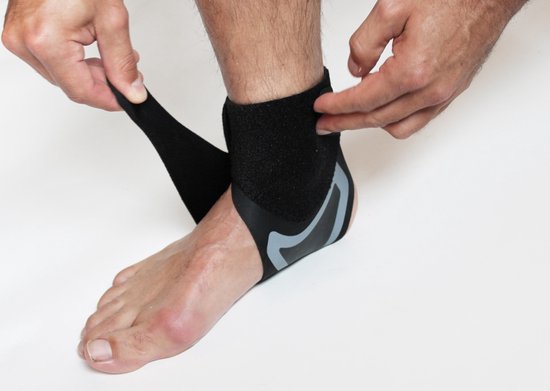All4fysio Enkelbrace | Enkelbandage | Voet brace | Enkelsteun | Sport Enkel Brace | Makkelijk verstelbaar - Universeel in Zwart