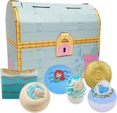 Bomb Cosmetics Mermaid Treasure Gift Pack kado doos met bad, zeep en verzorgingsproducten