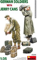 1:35 MiniArt 35286 German soldiers with jerry cans Plastic kit