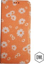 Hoesje Samsung Galaxy A41 - Margrietjes oranje - Wallet book case cover bloemen hoesje - Siliconen binnenkant, Hoesje met leuk printje - met ruimte voor pasje en foto en een koordj