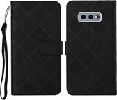 Voor Samsung Galaxy S10e etnische stijl reliëf patroon horizontale flip lederen tas met houder & kaartsleuven & portemonnee & lanyard (zwart)