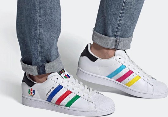 Adidas superstar Wit/Multi maat 42 | bol.com
