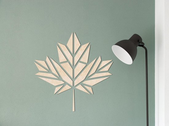HOUTEN WANDDECORATIE / WOODEN WALL DECORATION - GEOMETRISCHE MUURDECORATIE / GEOMETRIC WALL ART - ESDOORNBLAD / MAPLE LEAF - 35 x 35 cm - LICHT HOUT / NATURAL WOOD - ORIGAMI DESIGN WANDFIGUUR - TRENDY & HIP WOONKAMER - NATUUR - CANADA - BOOM - Herfst